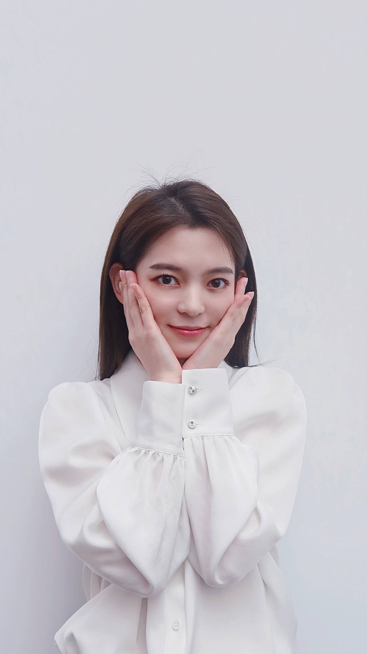 谢子然出席电影频道经典频传活动献唱歌曲传承红色经典