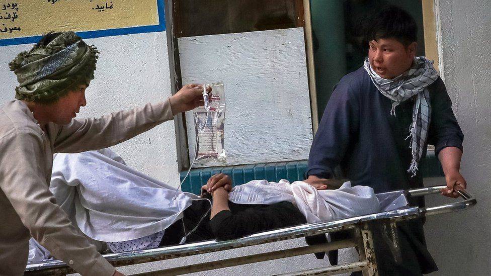 阿富汗首都一学校外发生爆炸 已致55人死亡150多人受伤