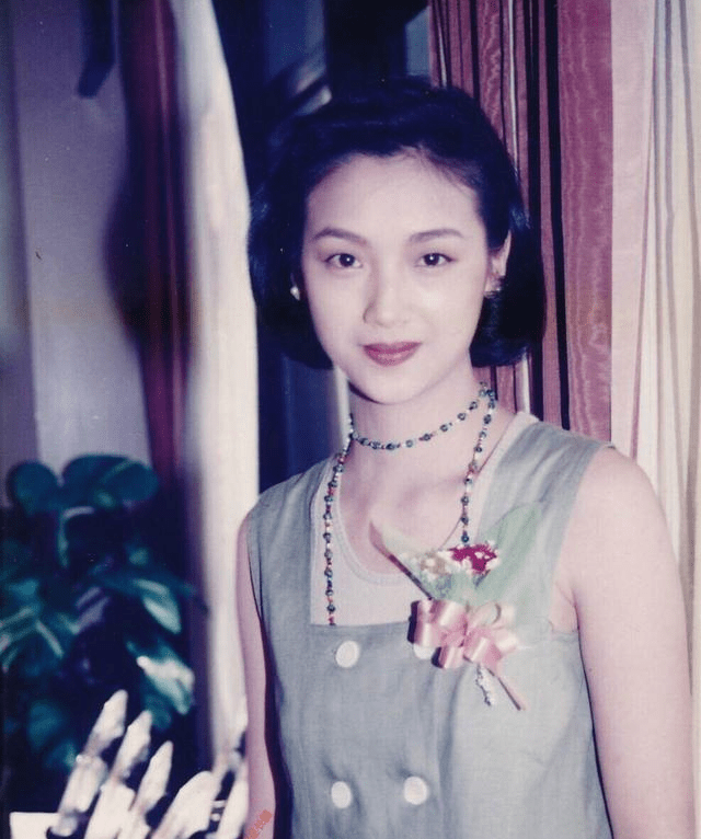 她曾红遍海内外,刘德华单膝跪地为他唱歌,如今无人知_吴倩莲