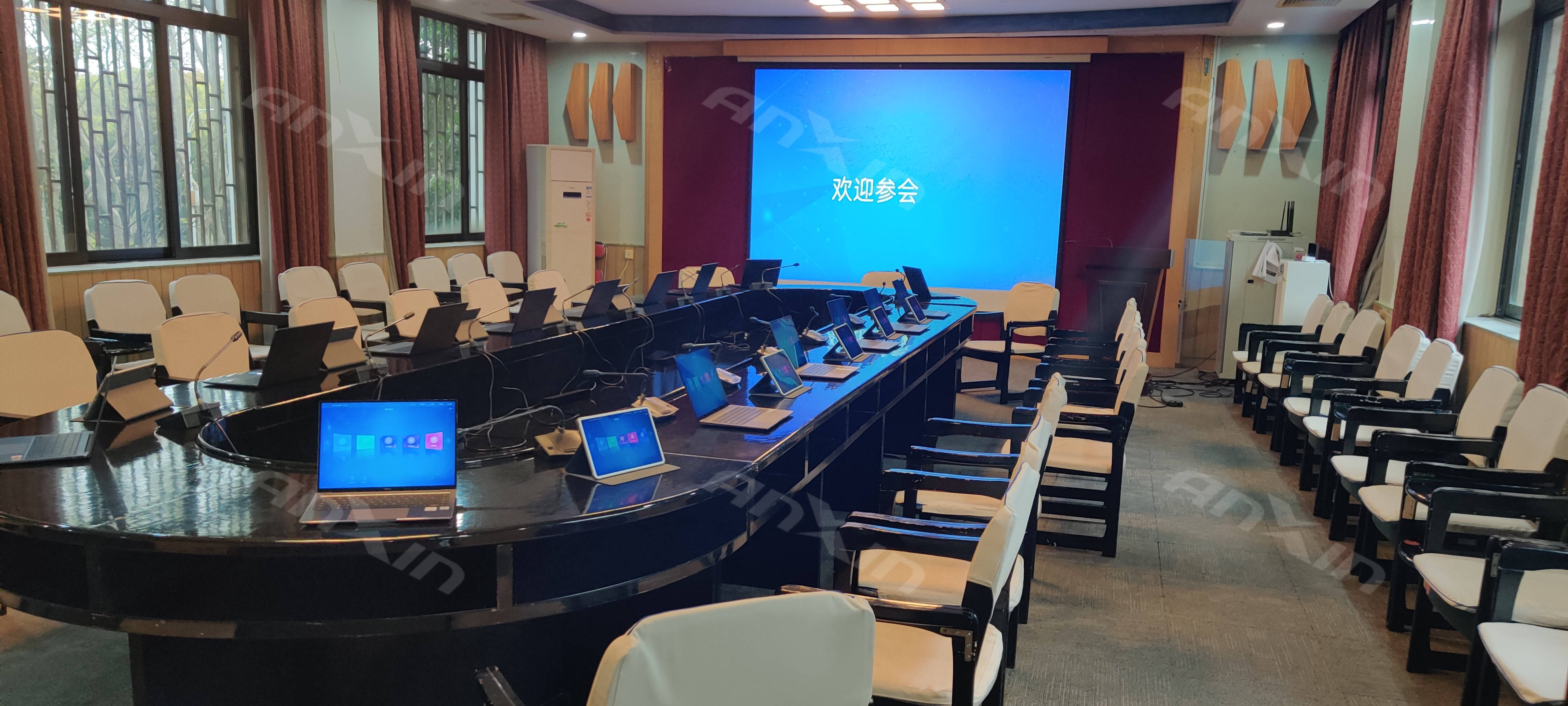 案例分享 | 安心与华中科技大学强强合作,构建无纸化智慧校园_会议