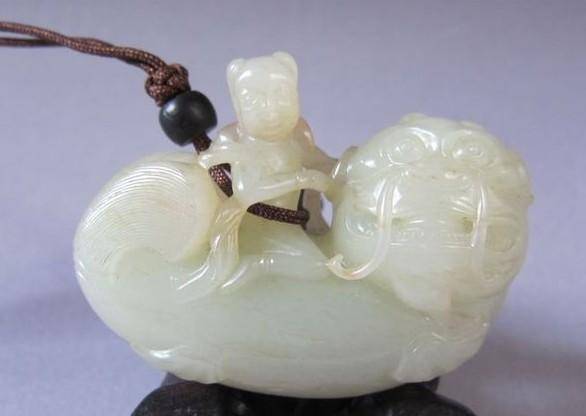 清雍正時代　和田玉 猿と神丹炉和田玉彫り　白玉　古玉石　珍品(F-12) 三生藏古董鉴赏：明清和田玉值得关注_玉器