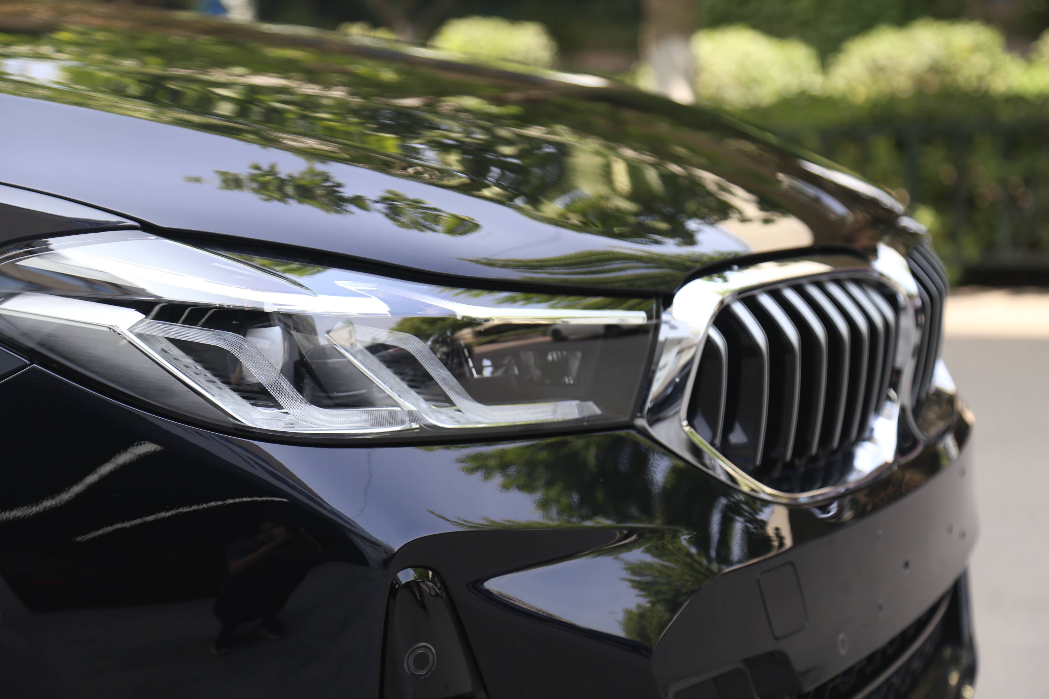 惬意随心宝马6系gt全车装贴xpel隐形车衣上黑下红渐变改色膜