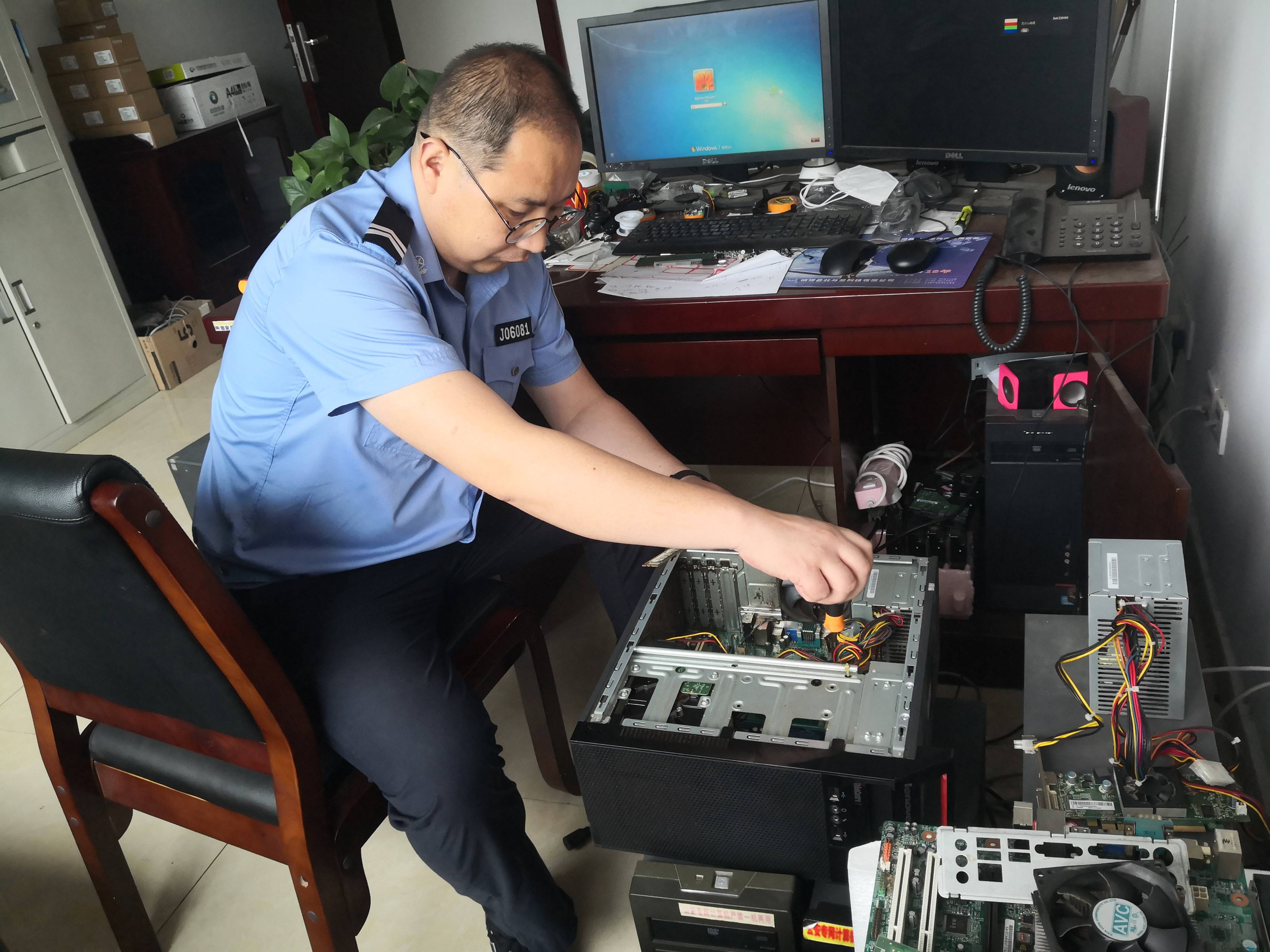 "我的电脑连不上网络,怎么办?