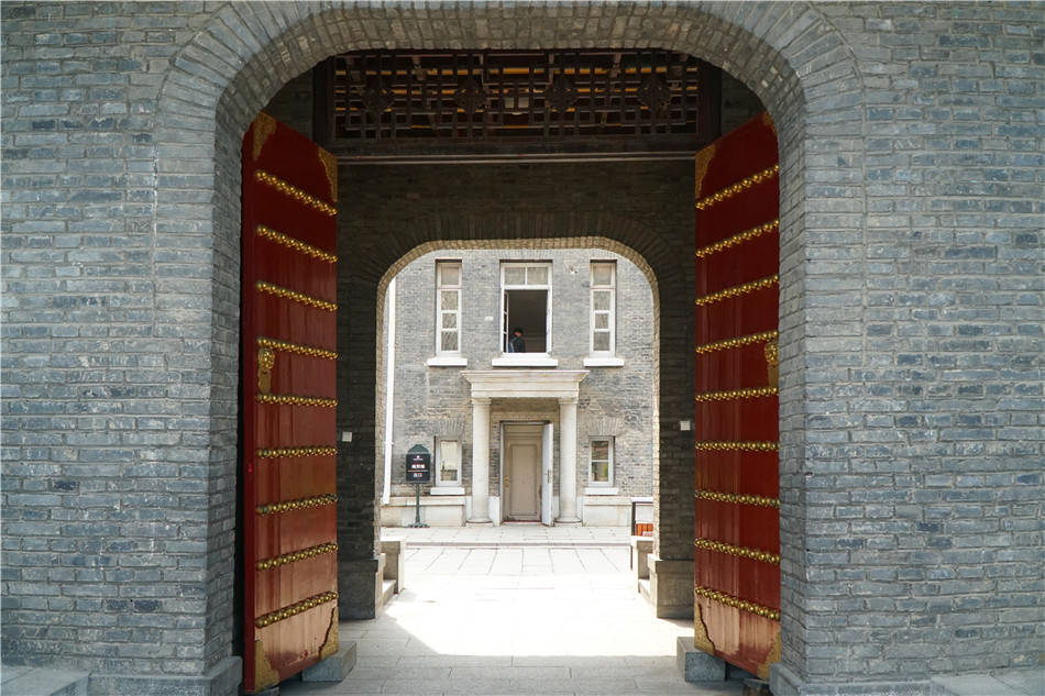 吉林长春伪满皇宫昨日真龙天子今朝兰花后裔