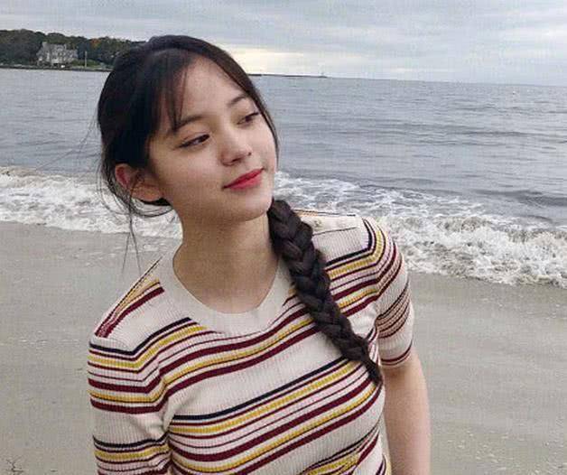 欧阳娜娜唱歌完整版视频 98a38a71798540ed8ffc5392938d1102.jpeg