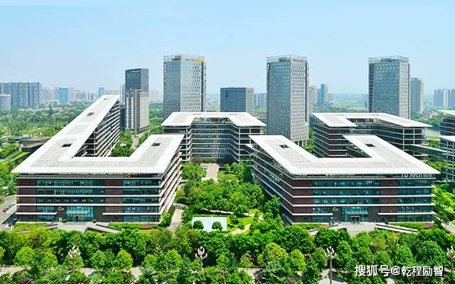 成都上户人均面积_成都平原面积