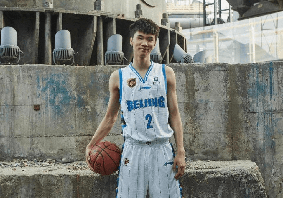 原创正式离队!北京首钢新星孙昊锋告别cba,郭士强也救不了他