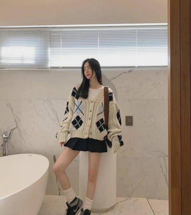 c8df16334bed45f6847831e78ccfcdb2.jpeg