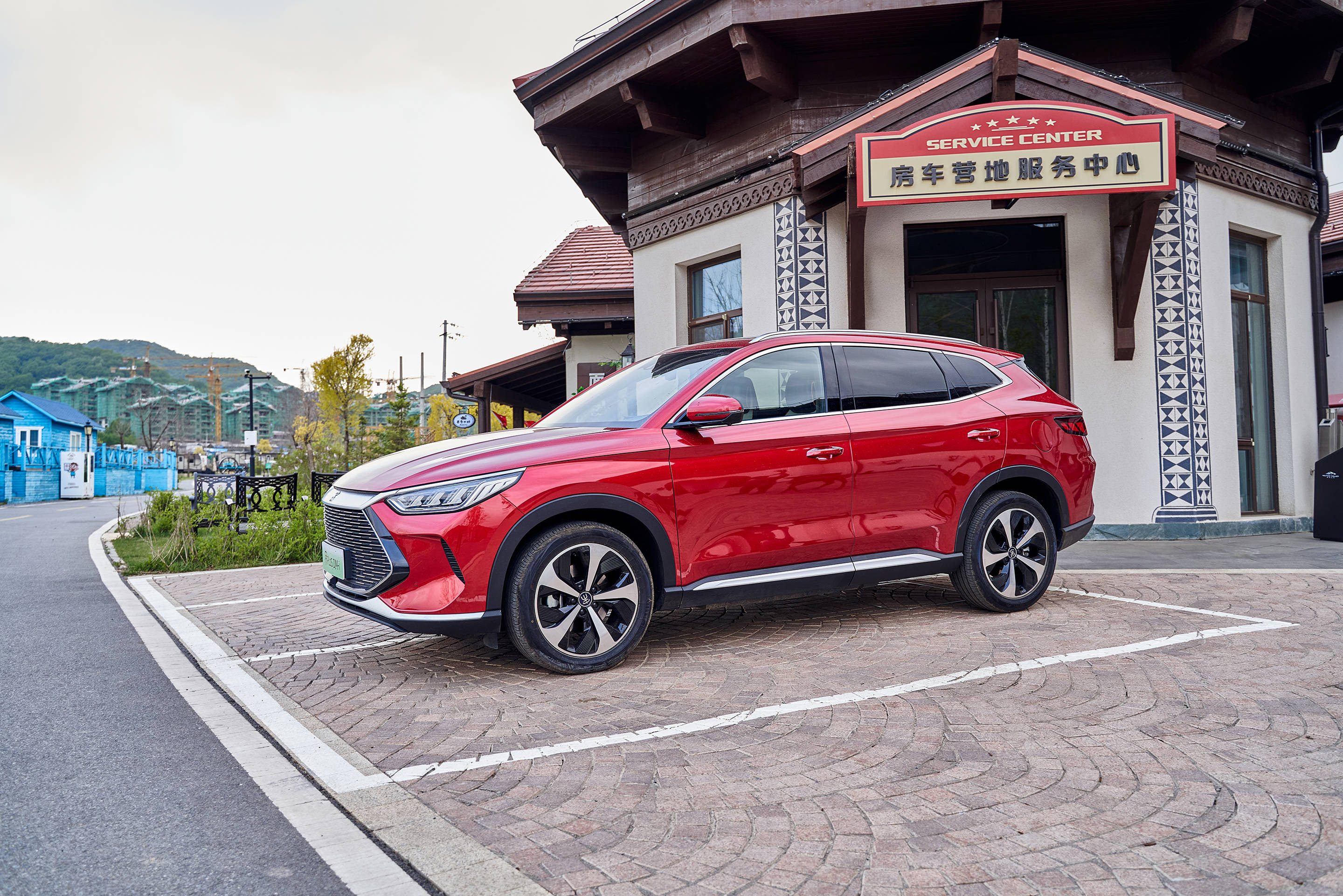 试驾比亚迪宋plusdmi游览海坨山谷房车营地