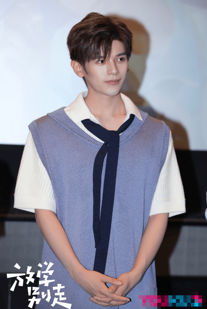 姚弛称小时候自己胖且不自信 考名校为实现歌手演员梦_李婷婷