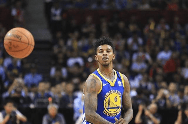 在他的职业生涯中,他为奇才队,快船, 76人队,湖人,勇士队和其他球队