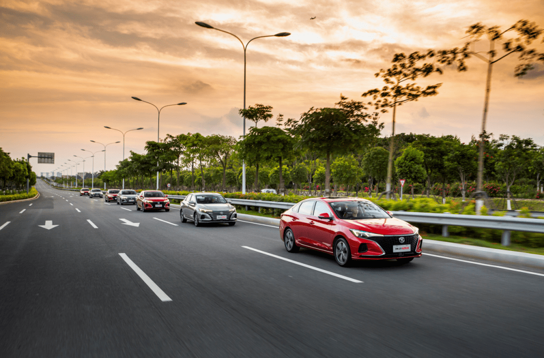 夏季行车小课堂开课老司机都必须学会这几招