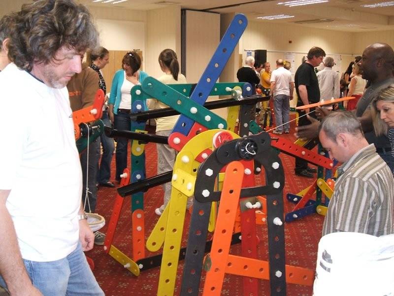 珠海团建 | 创意新玩法之萌鼠机关_装置