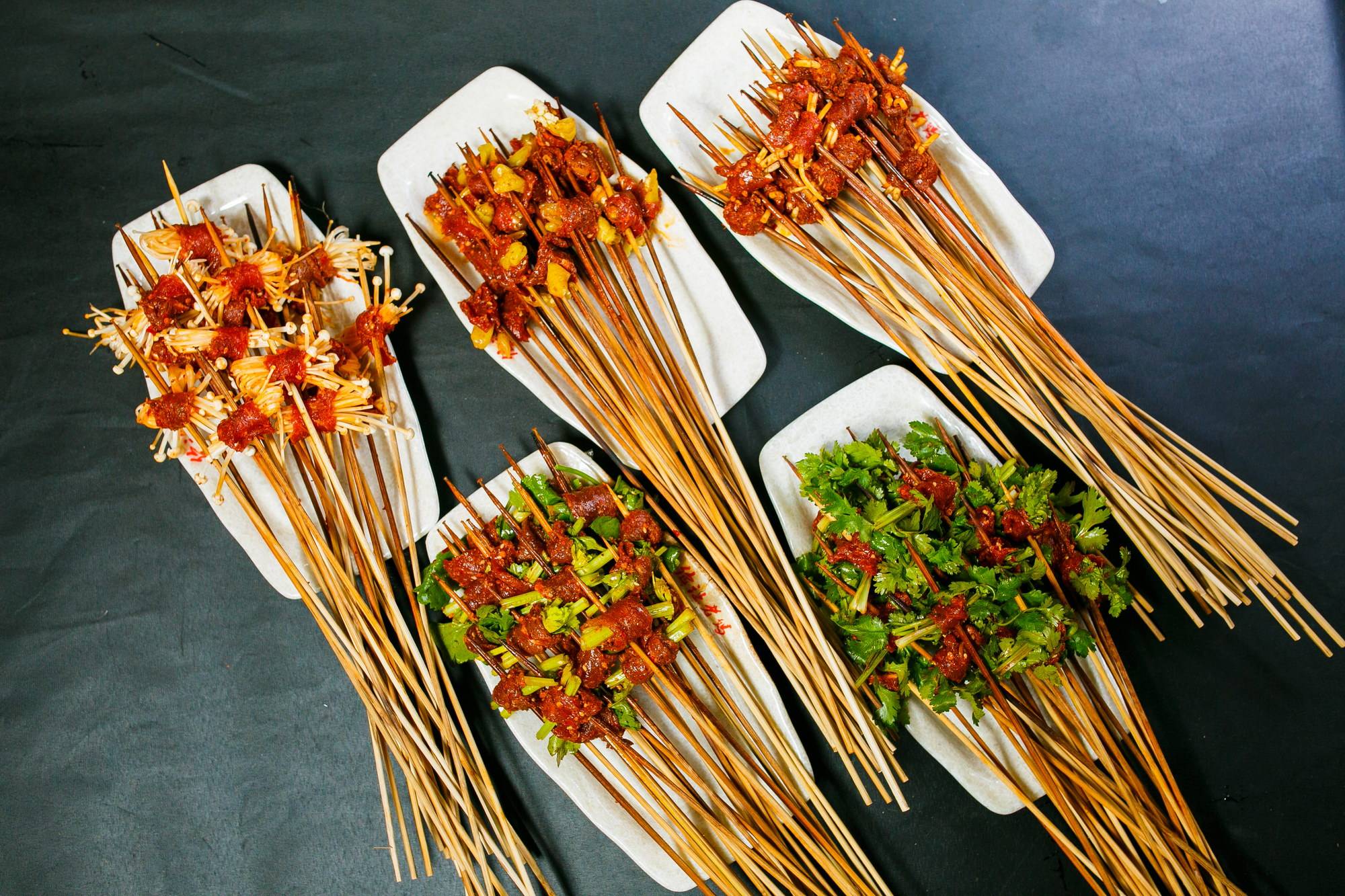 开火锅串串店怎样吸引客人