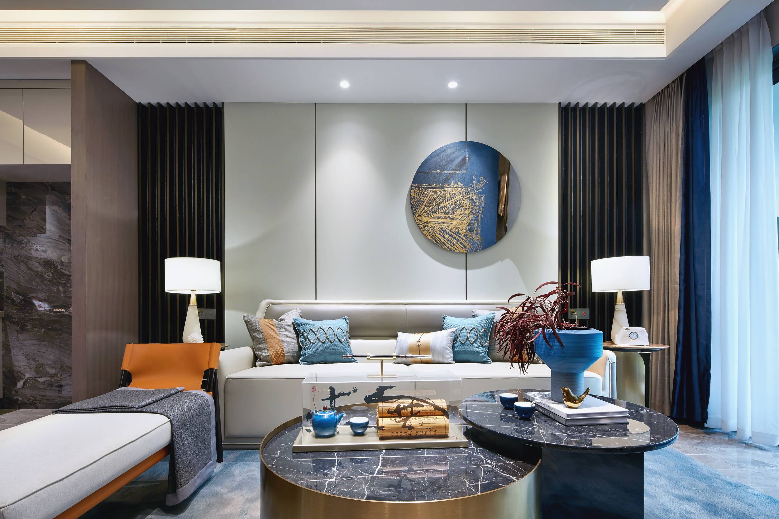 贵阳别墅设计样板房,黑白调的现代风格设计!