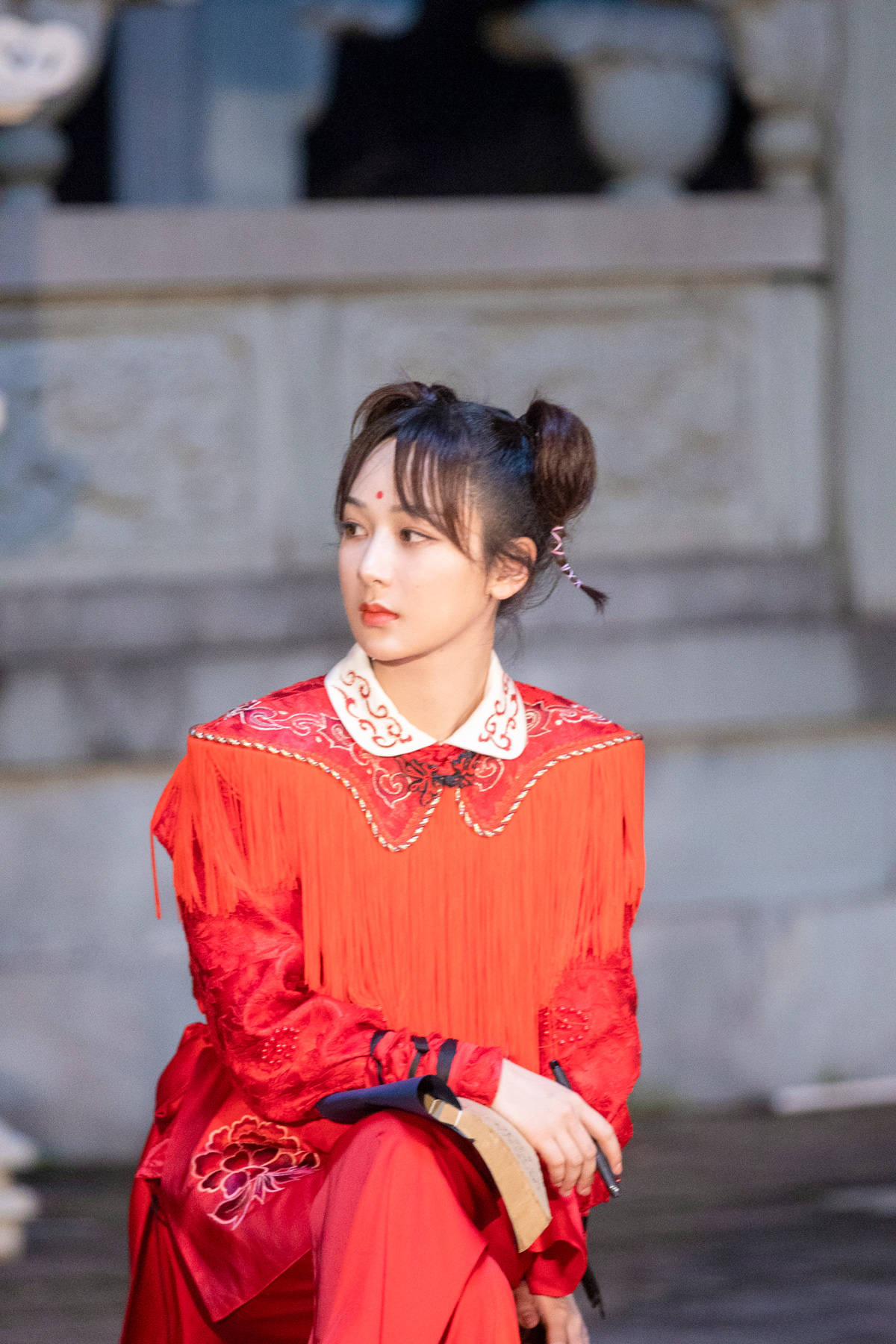 杨紫《萌探探探案》萌力满分 引起观众笑声不断