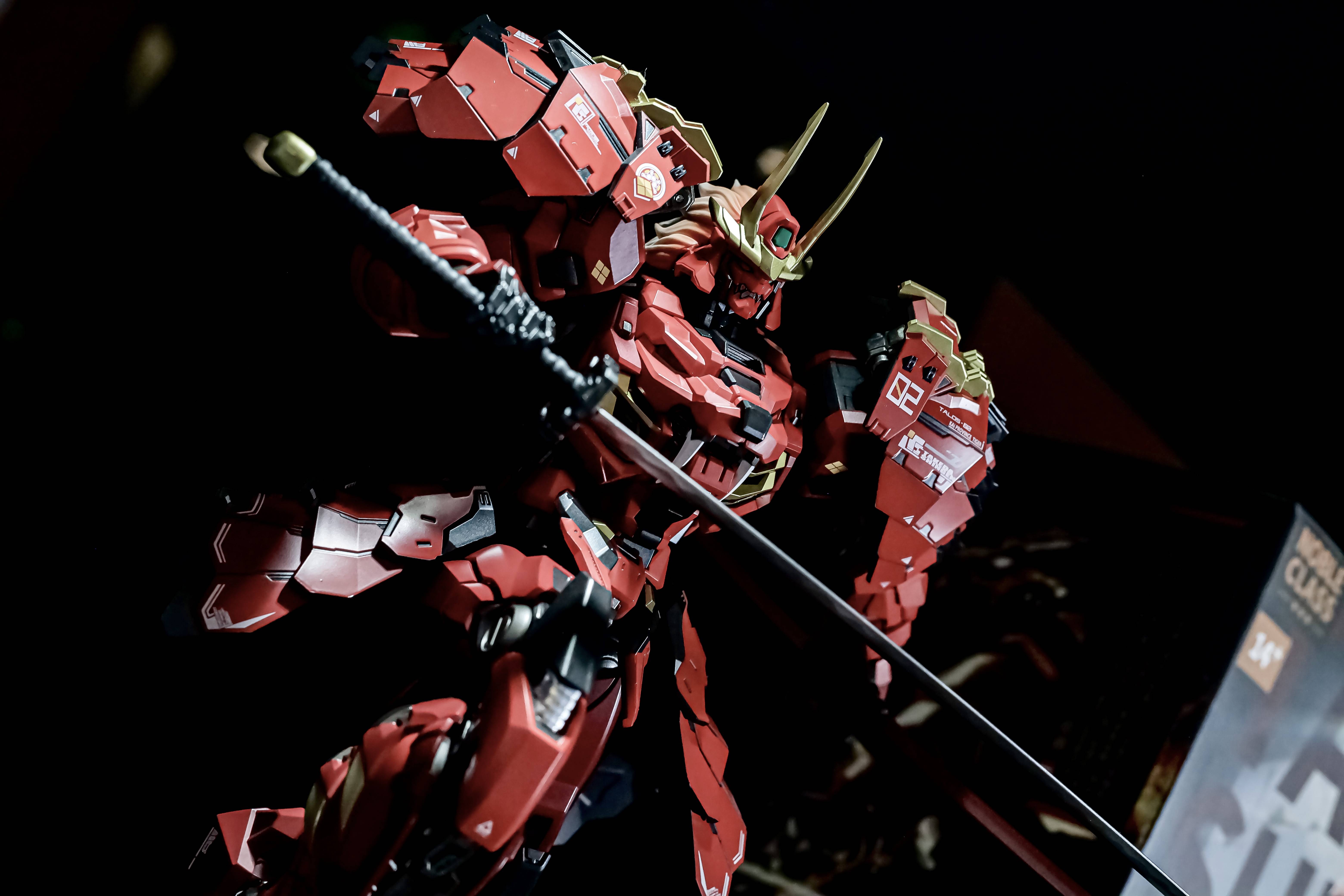 moshowtoys与逐浪电竞酒店签署战略合作伙伴协议