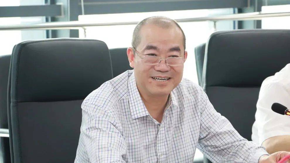 首先,富煌君达董事长周伊凡致欢迎辞,向参加ipo启动签约仪式的领导