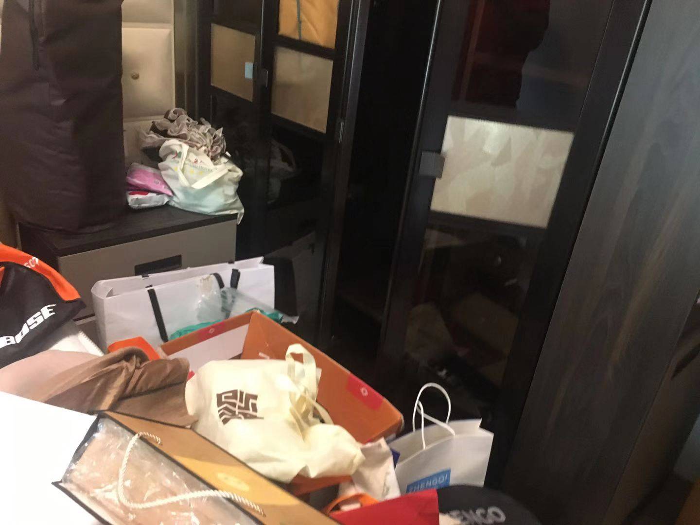 租房搬家:晚上搬家好吗?搬家攻略附上!_小丰