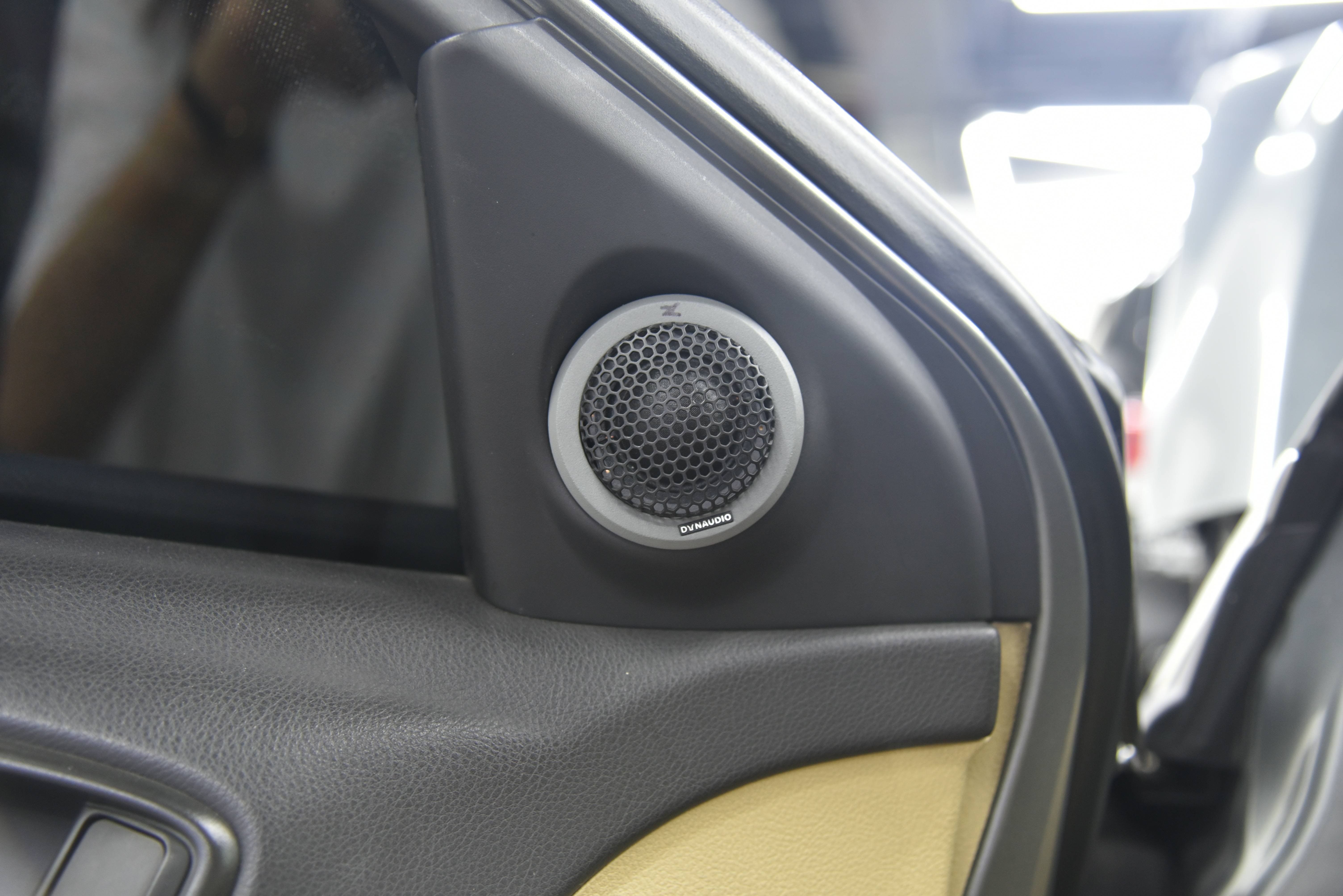 蒙迪欧改装丹拿二分频音响搭配一整套喜力士功放-车乐声音响改装_搜狐