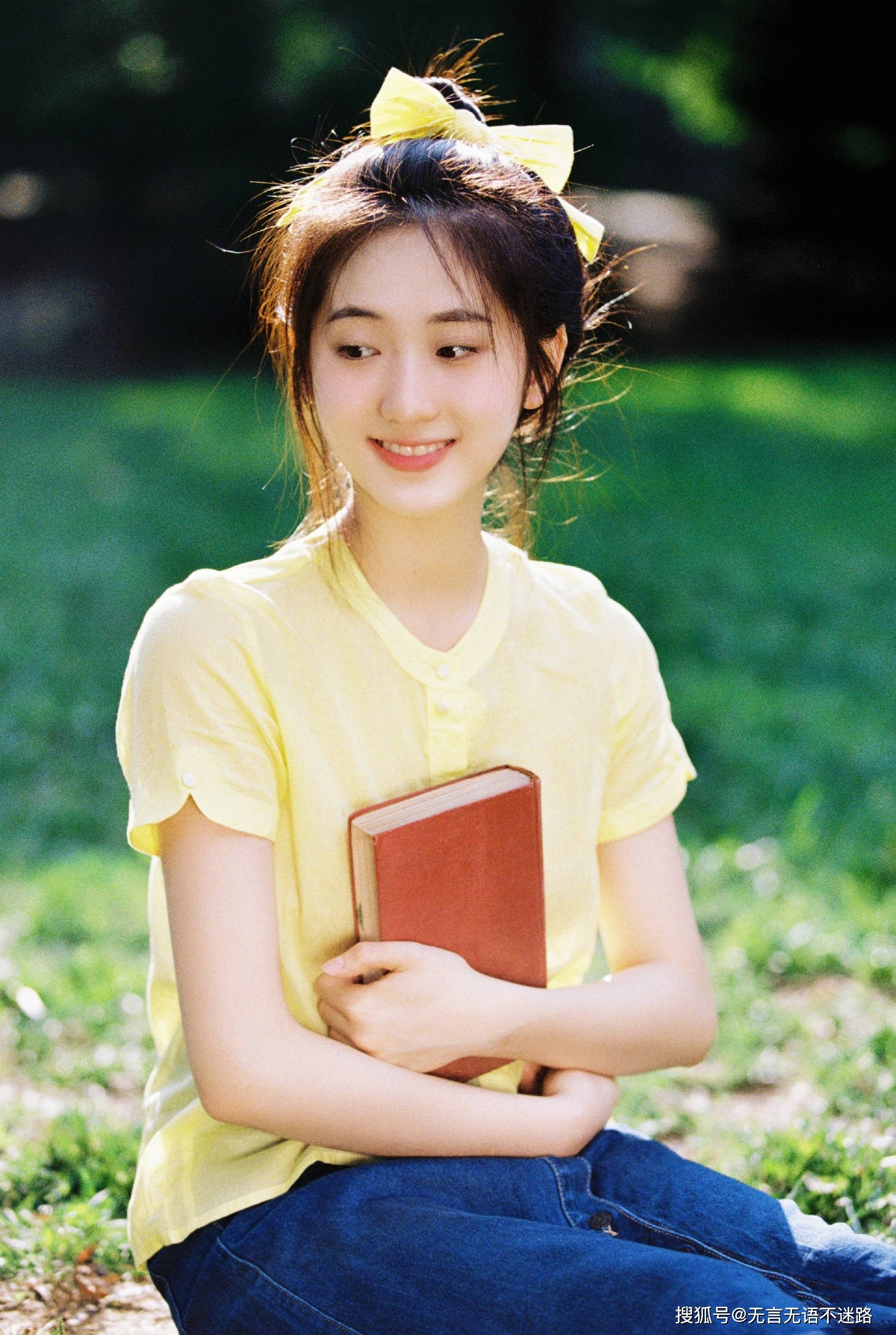 女神曲梦婷我们的宝藏女孩可以驾驭各种风格