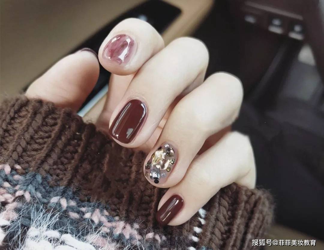 百搭红色系显白美甲款式都2021了还找不到给自己一个美甲的借口么