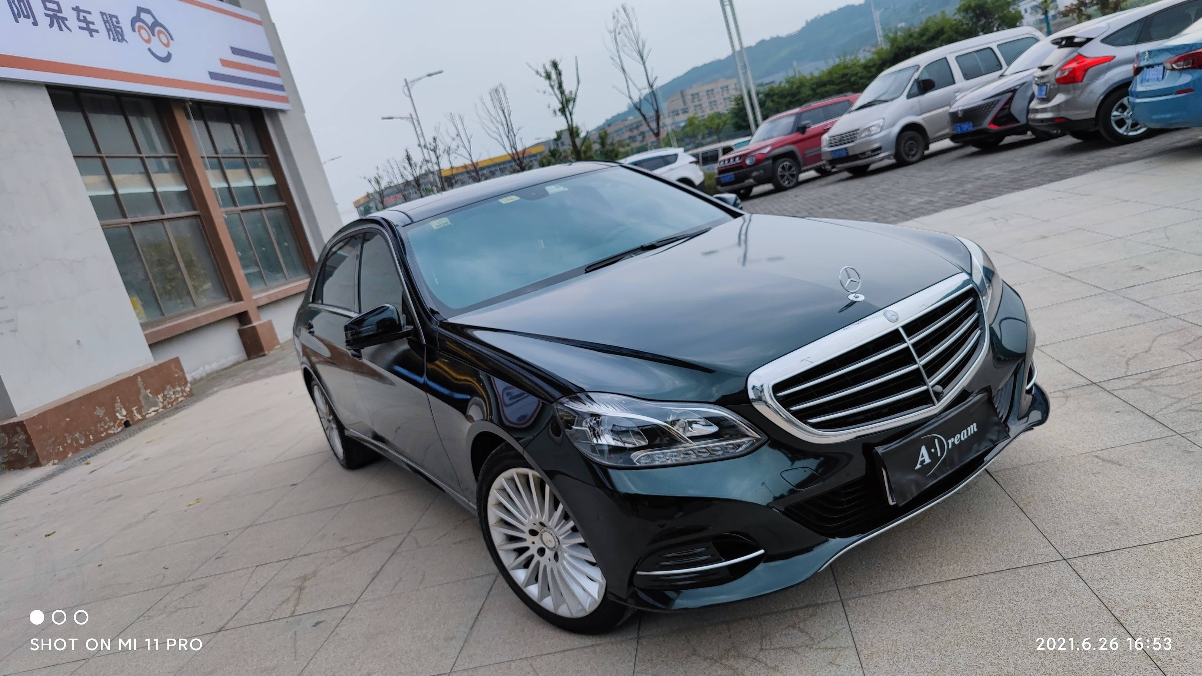 阿呆车服漆面改色膜奔驰e260金属墨绿