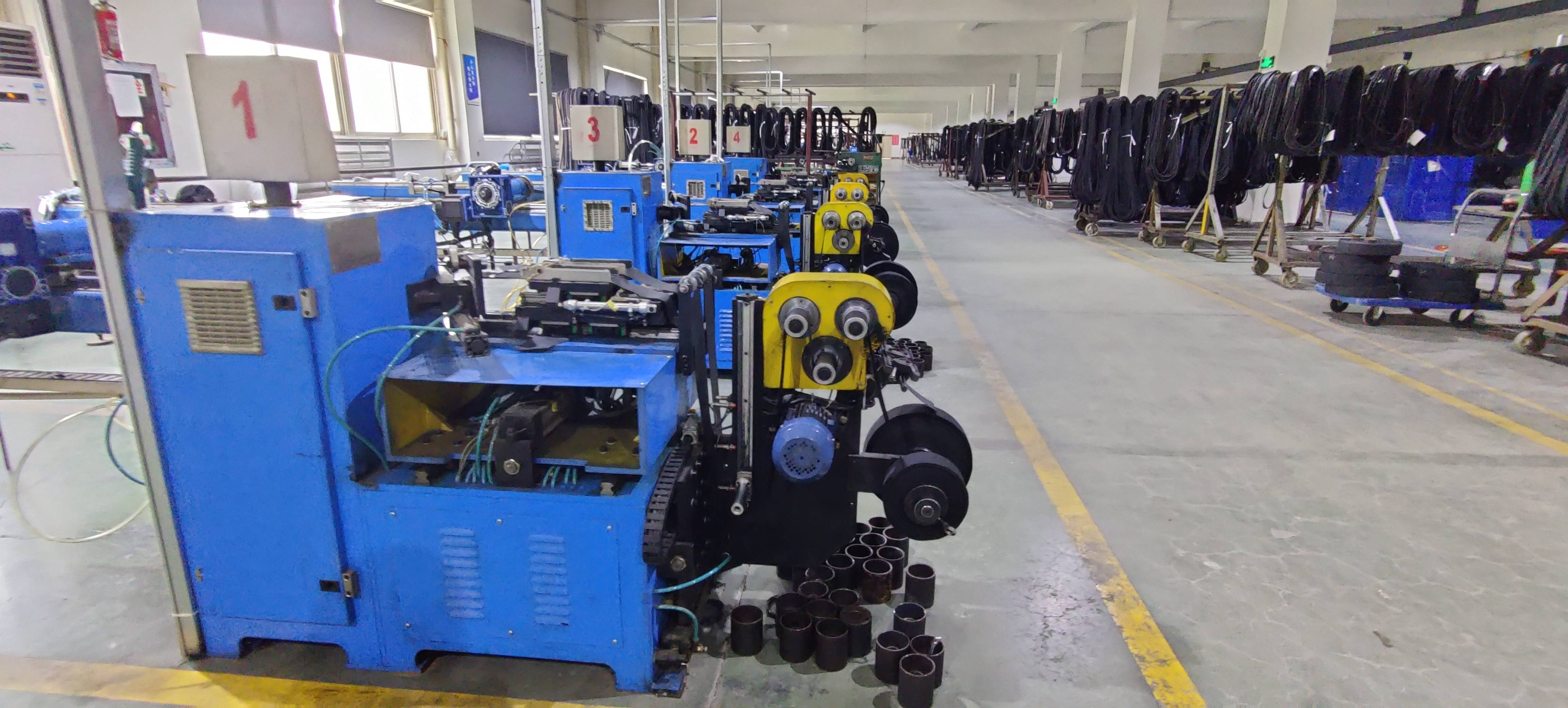 青贮机三角带定制,生产设备马鞍山锐生工贸有限公司作为一家集三角带