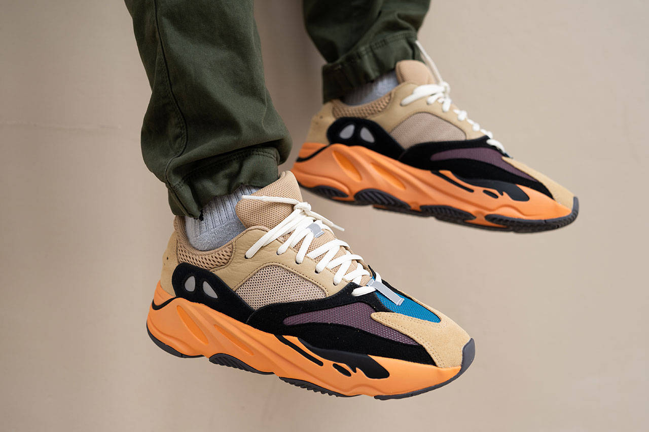 慢跑鞋|侃爷Kanye West x Adidas Yeezy 700 Runner V1 爆米花3M反光慢跑鞋 GW0297?