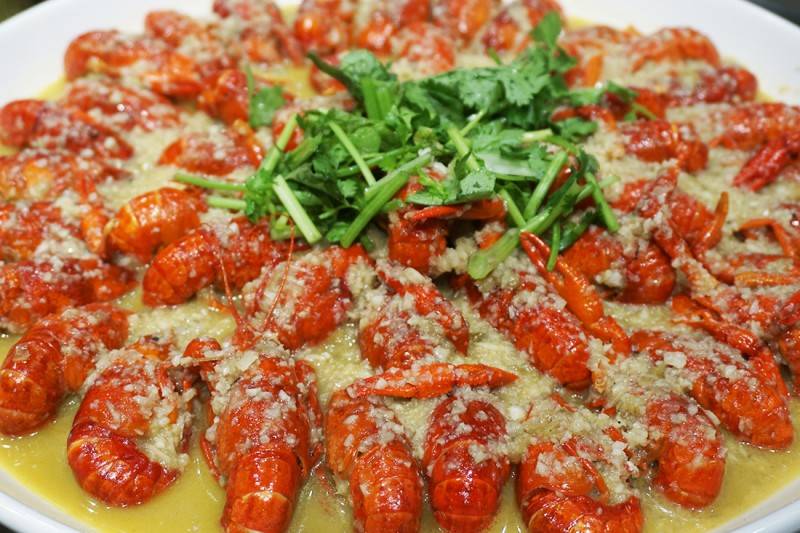 夏天怎么可以不吃小龙虾,蒜香十足超过瘾!