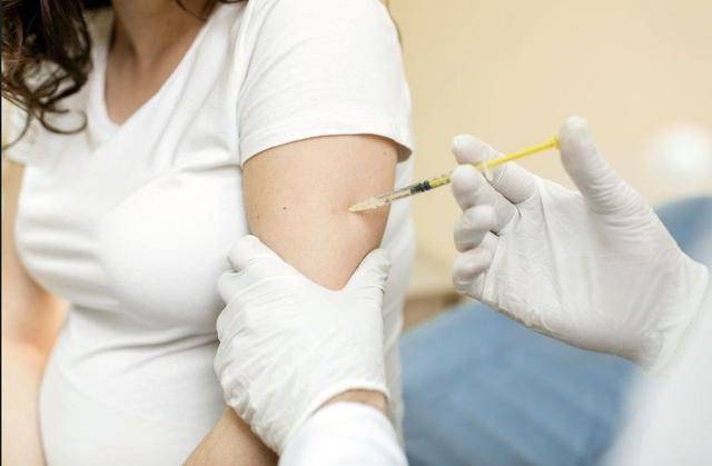 《美国医学会杂志》：辉瑞新冠疫苗预防孕妇感染的有效率为78%