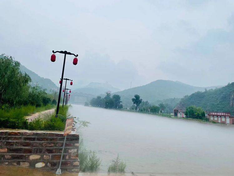 这里波澜壮阔，仙气飘飘~