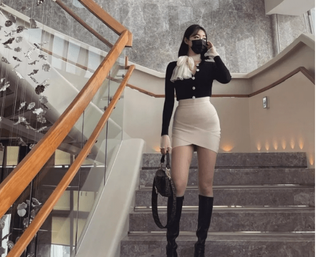 短裙|身高178cm的韩国美女酷爱跑步，身材玲珑有致，一双“大长腿”格外亮眼