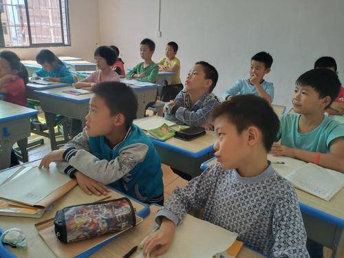 解读新版中小学双减令规格比教育部高事关师生和教培机构