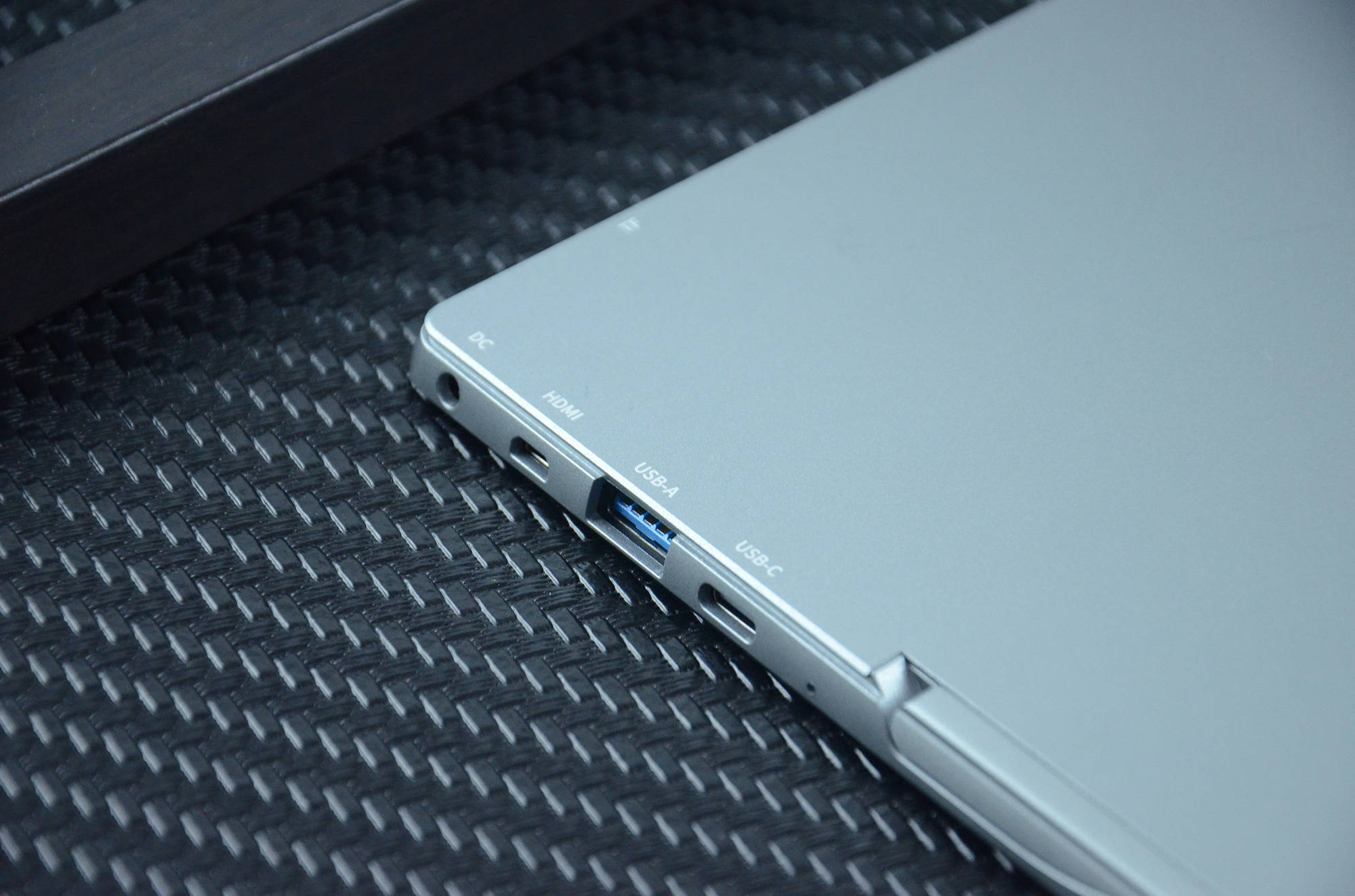 酷比魔方iwork20二合一平板评测千元价格101英寸屏设计