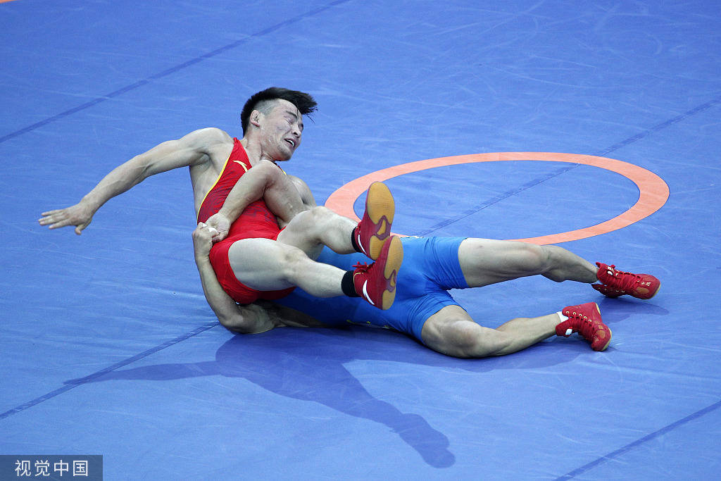 奥运柔道男子古典式摔跤60公斤级 瓦里汗-赛里克不敌对手告别赛场