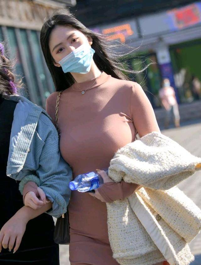 辣妈|爱美不是年轻女子的专属，辣妈也可以时尚靓丽，还多了一种成熟美