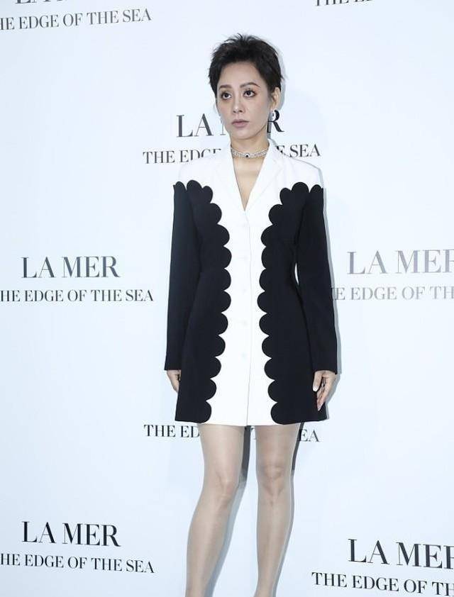 颜色|宁静的身材真绝了，穿着保守的裙子也藏不住，林青霞穿得倒挺随意