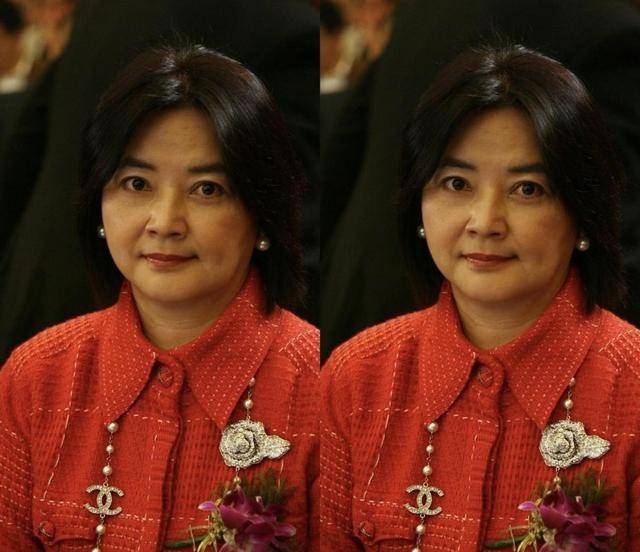 姨奶奶|女人老了也能有魅力，胡慧中皮肤松弛依旧优雅，哪像孙俪的姨奶奶