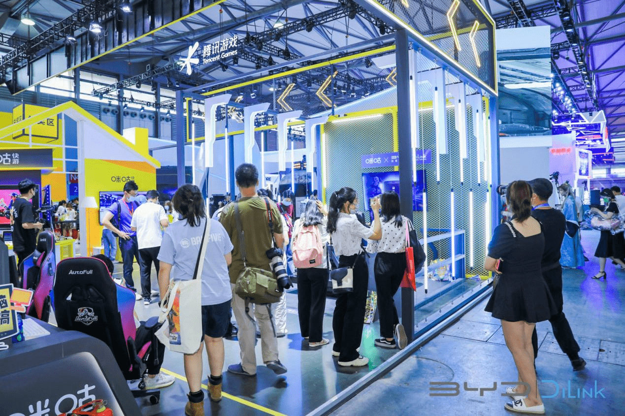 <b>打开你的全新游戏空间 ChinaJoy遇见比亚迪DiLink游戏黑科技！</b>