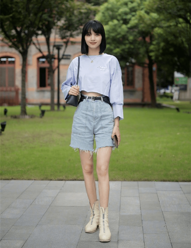 选项|“卫衣+短靴”，青春时尚又显瘦，太适合小个子了