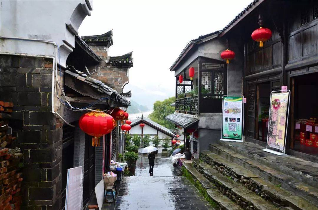 后柳古镇石泉后柳水乡石泉后柳水乡近年来,石泉县后柳镇党委,政府坚决