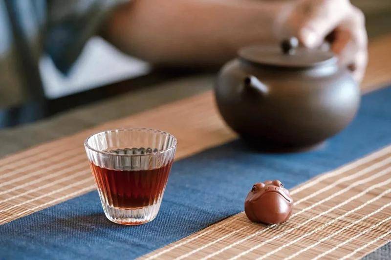 文化|PUREMOR | 喝茶传统？茶只是时尚的很低调