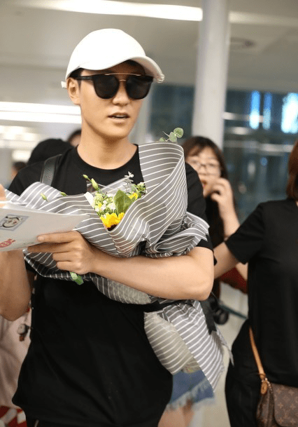 赵丽颖|八卦爆料：霍建华，秦俊杰，倪虹洁，吴倩，杨洋&杨紫，王一博赵丽颖，陈瑶