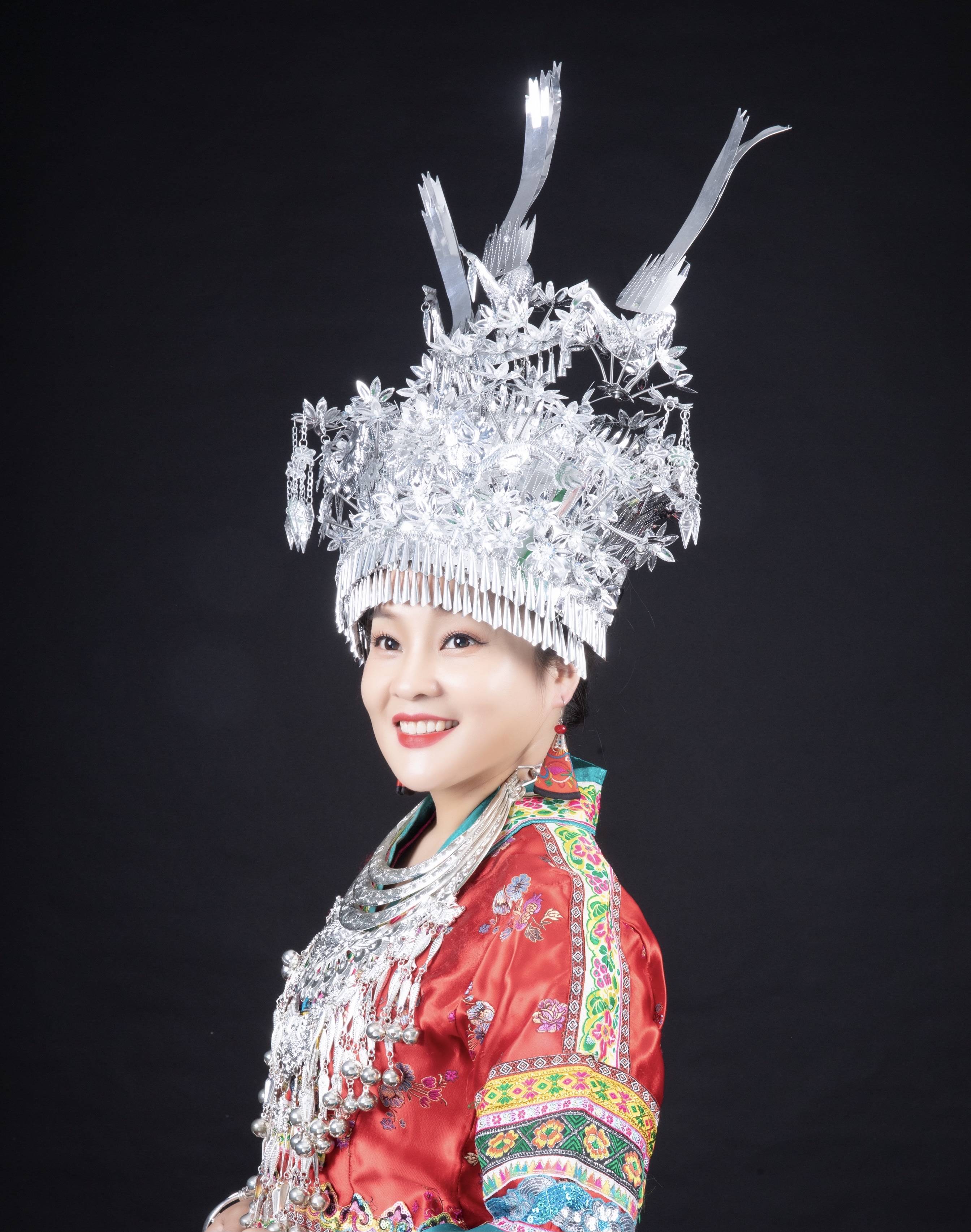 生活|金姗姗——湘西山里飞出来的金凤凰