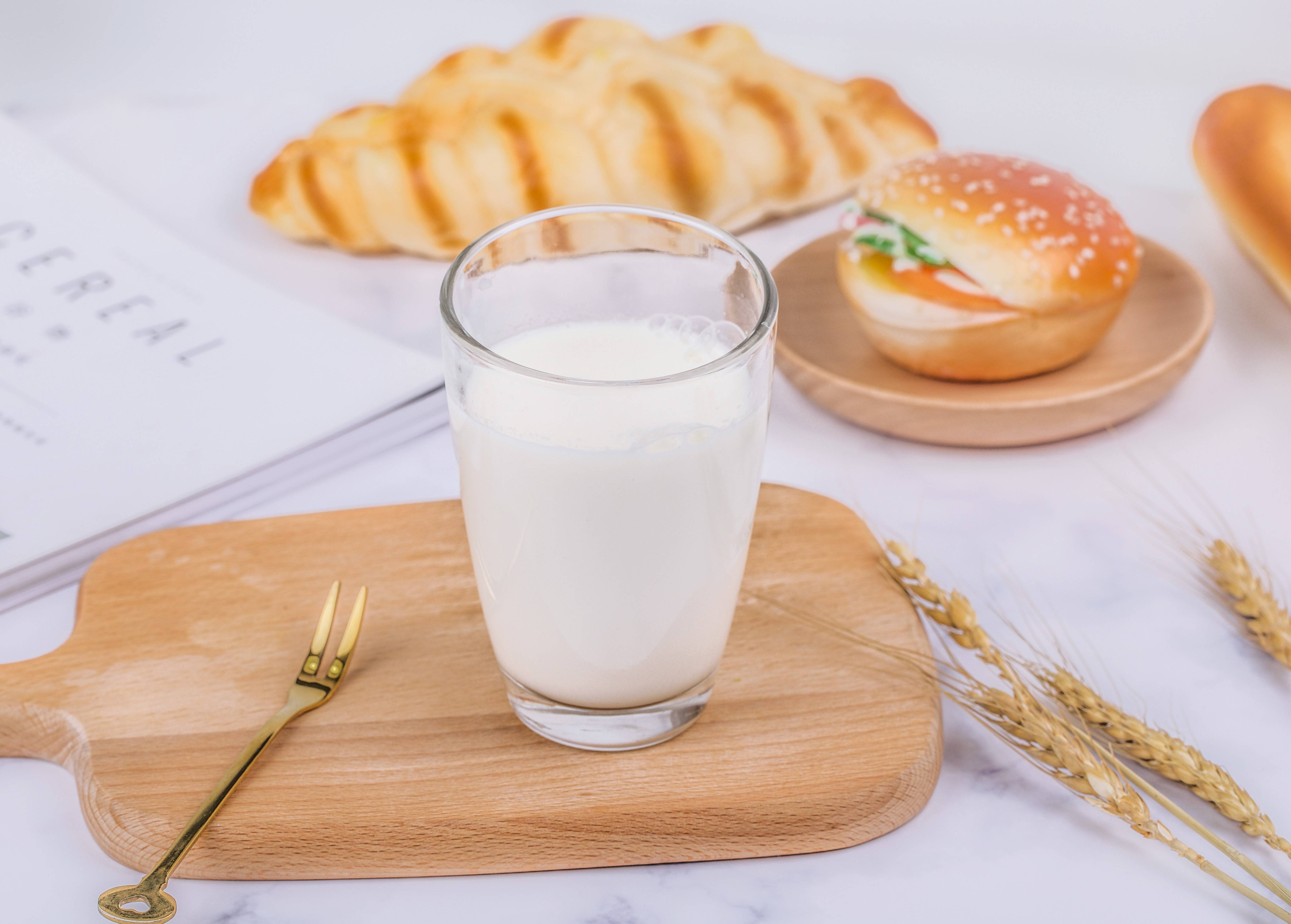 营养素|《孕期怎么吃》（七）：孕中期营养素怎么补？