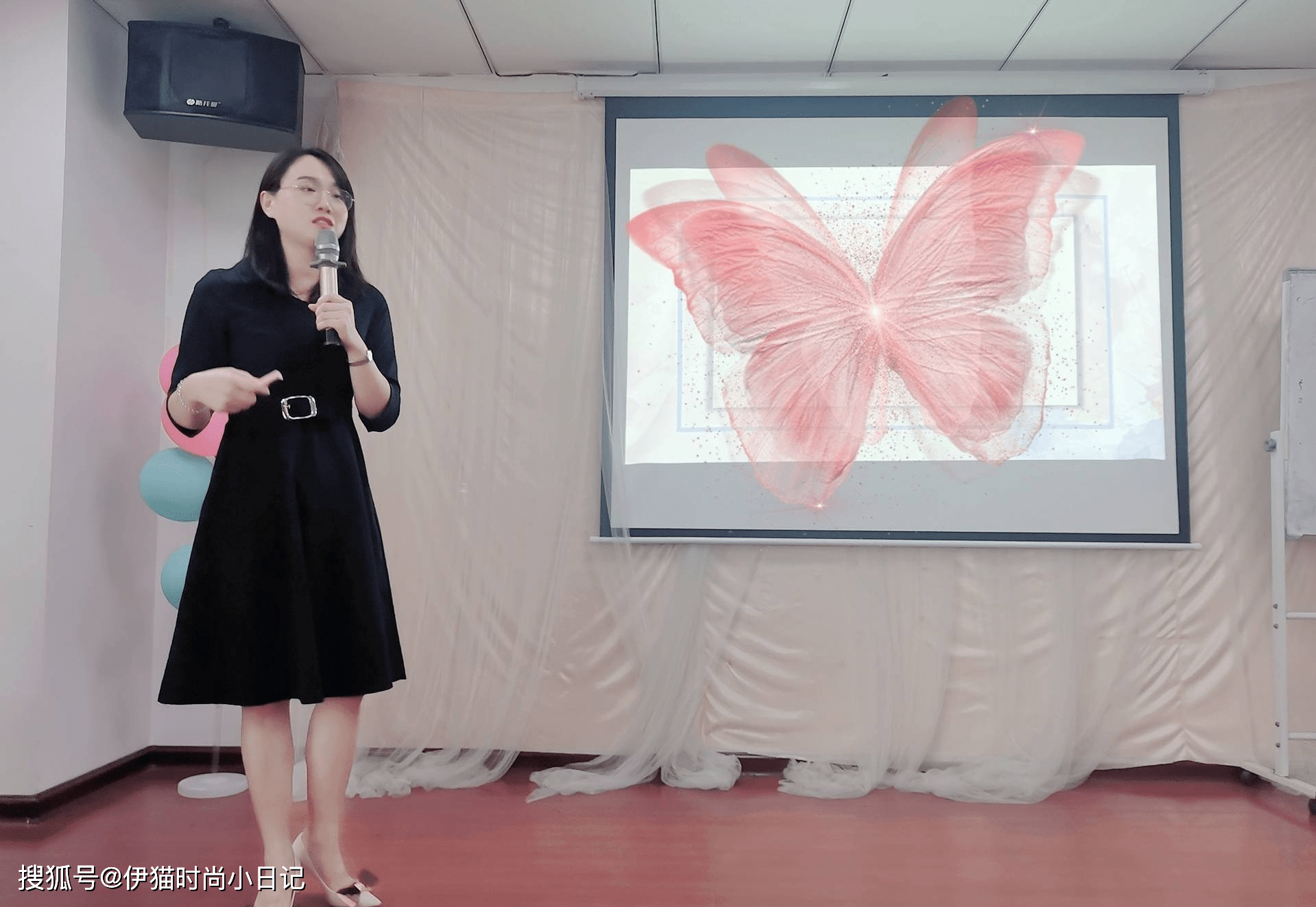 故事传记|伊若怡老师：请你用实力美出圈，靓眼时刻