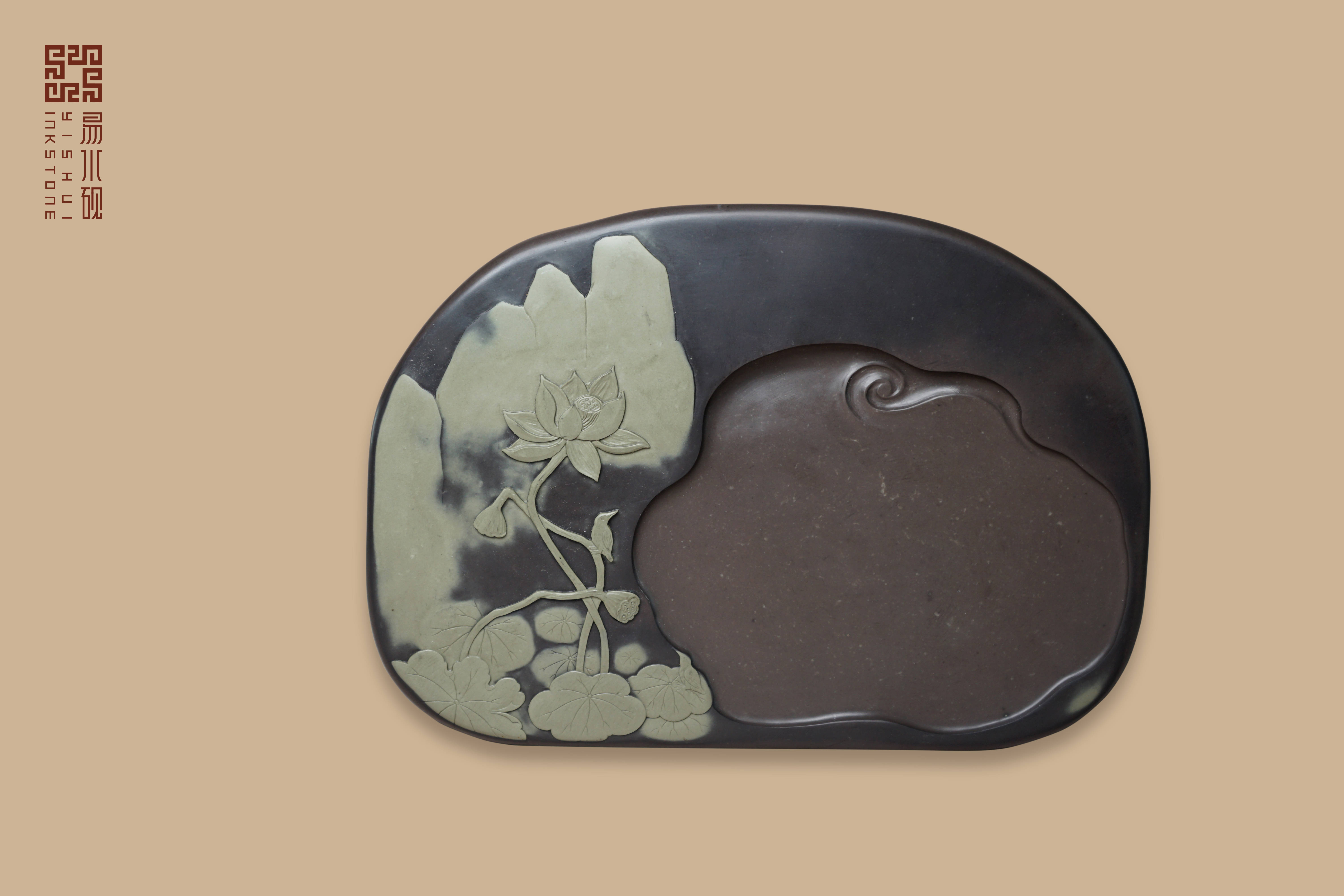 翠鸟又称幸福青鸟,荷花象征高洁清廉.整砚典雅静美,做工纯熟.表寓夫