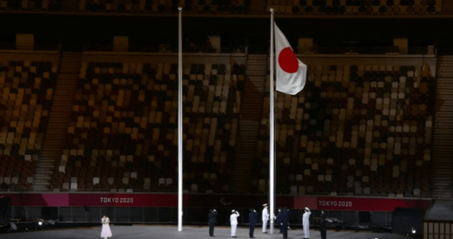 东京残奥会日本国旗升错了 上演离谱开幕 旗杆
