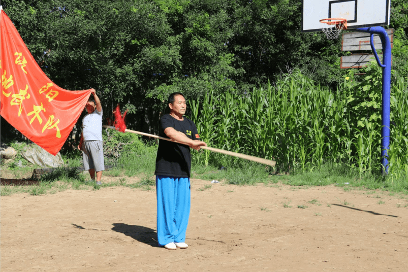 衡水市饶阳县沃地村宋博文40年坚持传授戳脚武术受尊敬